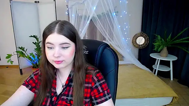 Snapshot of NicoleFoxery chatting on 01-31-25, 06:14 NicoleFoxery online show from 01-31-25, 06:14
