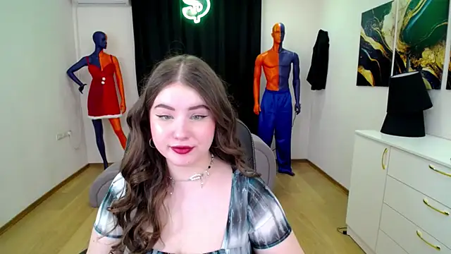 Snapshot of NicoleFoxery chatting on 02-05-25, 06:35 NicoleFoxery online show from 02-05-25, 06:35