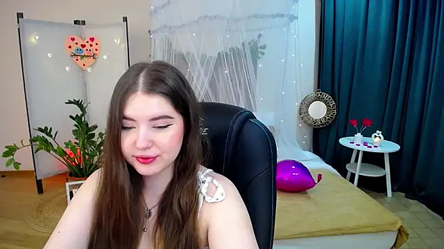 Snapshot of NicoleFoxery chatting on 02-14-25, 03:22 NicoleFoxery online show from 02-14-25, 03:22