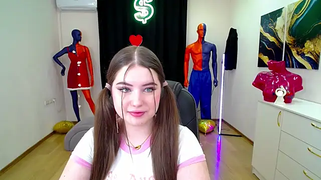 Snapshot of NicoleFoxery chatting on 02-16-25, 06:21 NicoleFoxery online show from 02-16-25, 06:21