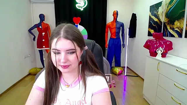 Snapshot of NicoleFoxery chatting on 02-17-25, 03:36 NicoleFoxery online show from 02-17-25, 03:36