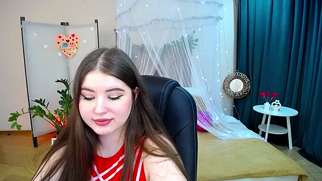Snapshot of NicoleFoxery chatting on 02-19-25, 12:35 NicoleFoxery online show from 02-19-25, 12:35