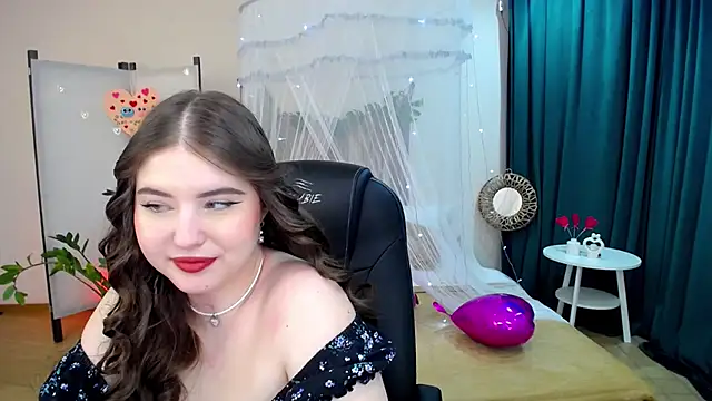 Snapshot of NicoleFoxery chatting on 02-21-25, 06:29 NicoleFoxery online show from 02-21-25, 06:29