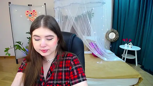 Snapshot of NicoleFoxery chatting on 02-22-25, 03:23 NicoleFoxery online show from 02-22-25, 03:23