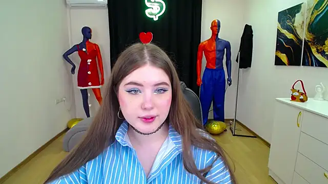 Snapshot of NicoleFoxery chatting on 02-25-25, 06:20 NicoleFoxery online show from 02-25-25, 06:20