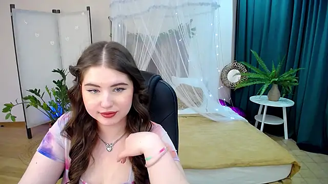 Snapshot of NicoleFoxery chatting on 03-04-25, 09:29 NicoleFoxery online show from 03-04-25, 09:29
