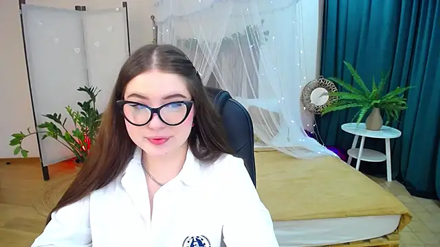 Snapshot of NicoleFoxery chatting on 03-07-25, 06:22 NicoleFoxery online show from 03-07-25, 06:22