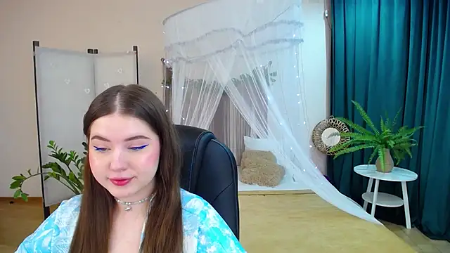 Snapshot of NicoleFoxery chatting on 03-23-25, 03:21 NicoleFoxery online show from 03-23-25, 03:21