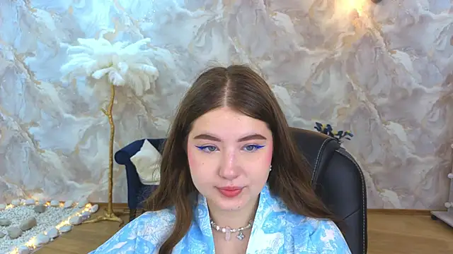 Snapshot of NicoleFoxery chatting on 09-24-25, 03:21 NicoleFoxery online show from 09-24-25, 03:21