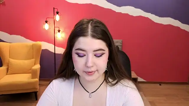 Snapshot of NicoleFoxery chatting on 10-18-25, 06:19 NicoleFoxery online show from 10-18-25, 06:19