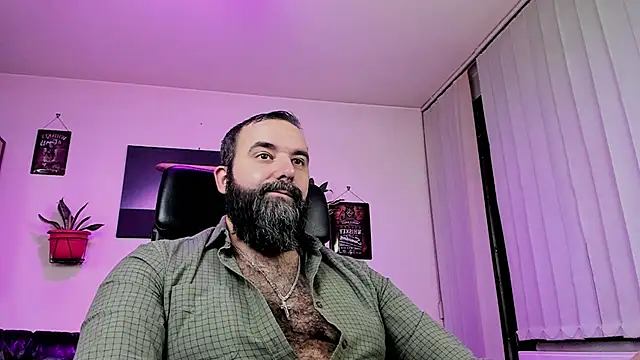 Snapshot of ChristophJules chatting on 12-06-24, 03:41 ChristophJules online show from 12-06-24, 03:41