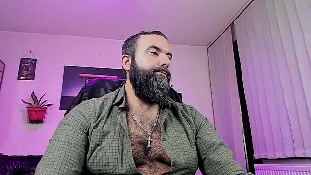 Snapshot of ChristophJules chatting on 12-12-24, 02:26 ChristophJules online show from 12-12-24, 02:26