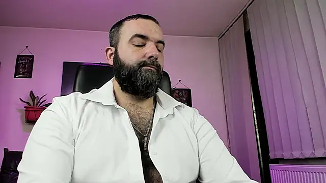 Snapshot of ChristophJules chatting on 03-03-25, 11:56 ChristophJules online show from 03-03-25, 11:56