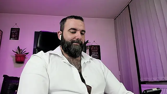 Snapshot of ChristophJules chatting on 03-05-25, 02:03 ChristophJules online show from 03-05-25, 02:03