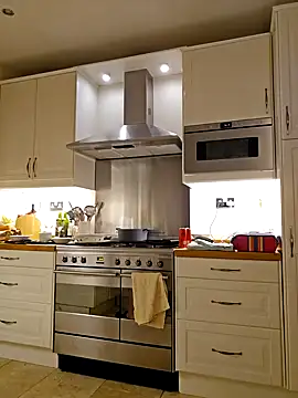 theSecretBallerino online show from 12-27-24, 07:18