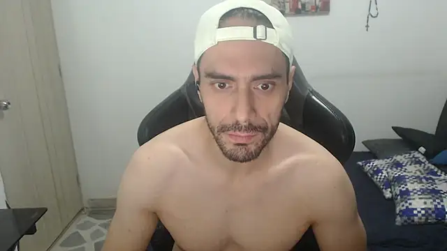 samuelgarcia  online show from 10-12-25, 11:09