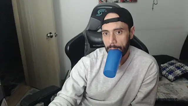 samuelgarcia  online show from 11-07-25, 08:25