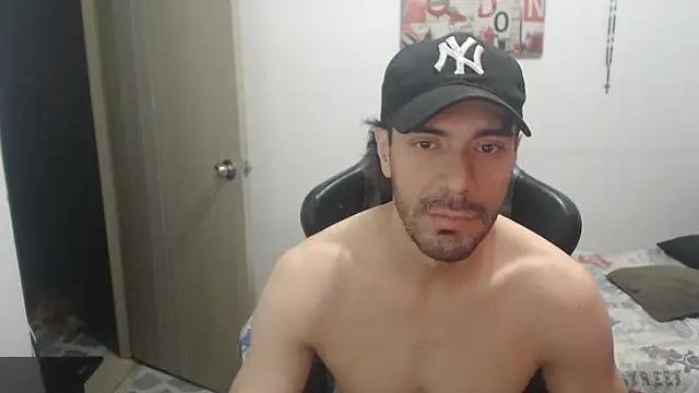 samuelgarcia  online show from 08-04-26, 06:49