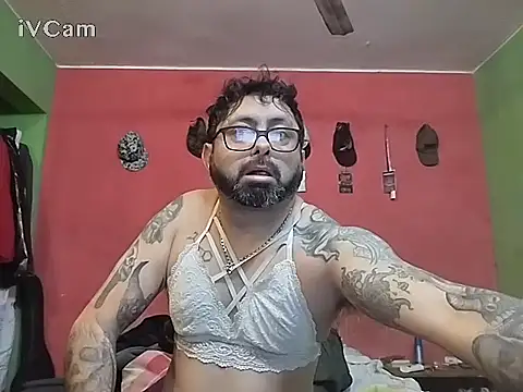 Snapshot of lingerieman420@xh chatting on 07-22-26, 07:00 lingerieman420xh online show from 07-22-26, 07:00