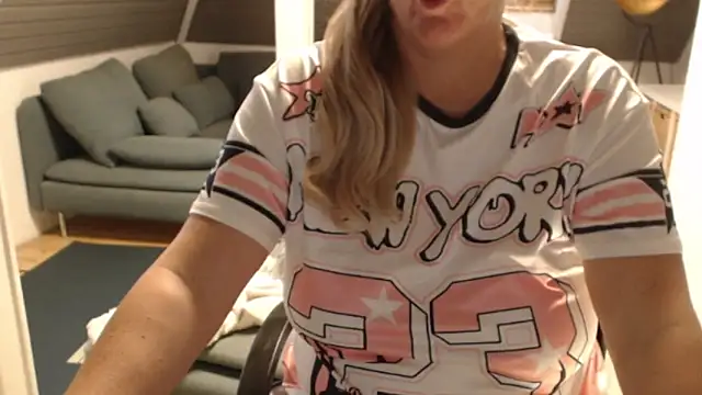 KimMitchelli online show from 12-17-25, 12:11