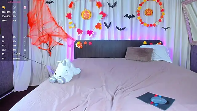 Snapshot of JesikaLooove chatting on 10-29-25, 07:43 JesikaLooove online show from 10-29-25, 07:43