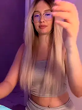 mollyxxx online show from 10-24-25, 12:19