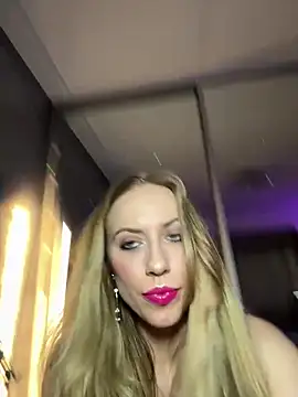 RockQueen A online show from 01-31-25, 01:34