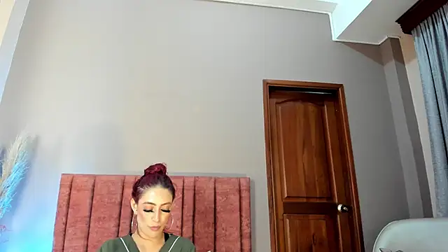 JupiteFox online show from 10-30-25, 12:12