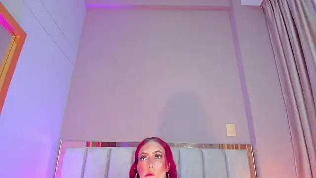 Snapshot of JupiteFox chatting on 11-15-25, 12:52 JupiteFox online show from 11-15-25, 12:52