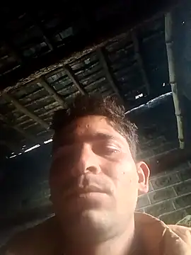 SunnyleoneBG online show from 12-17-24, 02:33