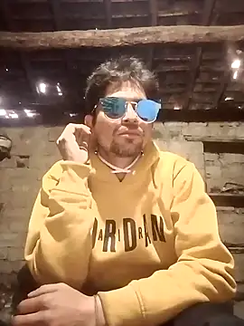 SunnyleoneBG online show from 01-18-25, 02:47