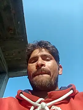 SunnyleoneBG online show from 01-30-25, 04:37