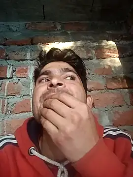 SunnyleoneBG online show from 11-18-25, 10:52