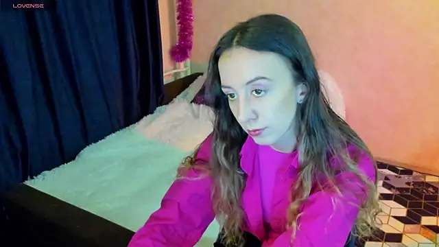 CurlySteph online show from 12-07-24, 06:59