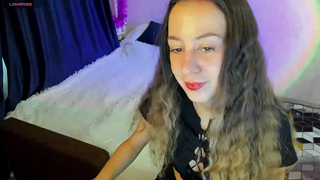 CurlySteph online show from 12-13-24, 10:08
