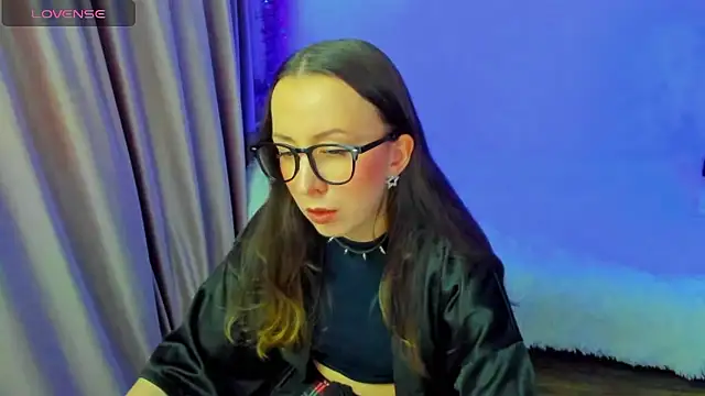 Snapshot of CurlySteph chatting on 01-16-26, 04:33 CurlySteph online show from 01-16-26, 04:33