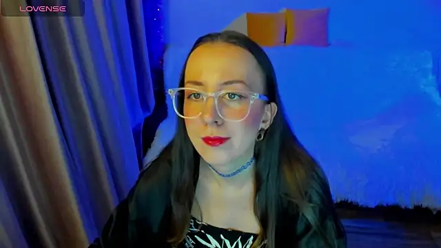 Snapshot of CurlySteph chatting on 02-04-26, 07:42 CurlySteph online show from 02-04-26, 07:42