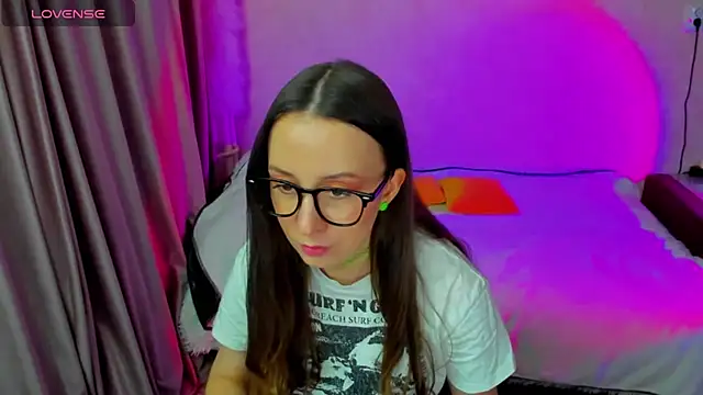 Snapshot of CurlySteph chatting on 02-18-26, 07:54 CurlySteph online show from 02-18-26, 07:54