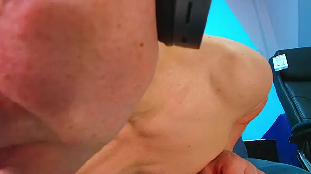 juanses n toro online show from 11-04-25, 01:10