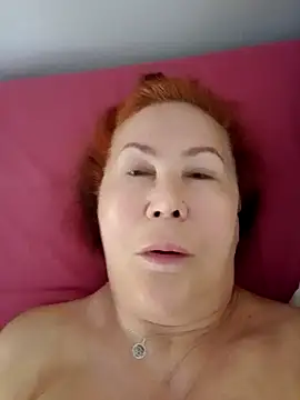 Hottie-Mom online show from 10-20-25, 07:20