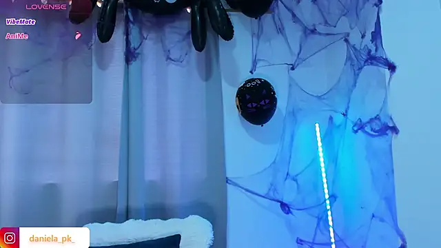 Snapshot of roxy_pk_ chatting on 10-28-25, 04:20 roxy pk online show from 10-28-25, 04:20