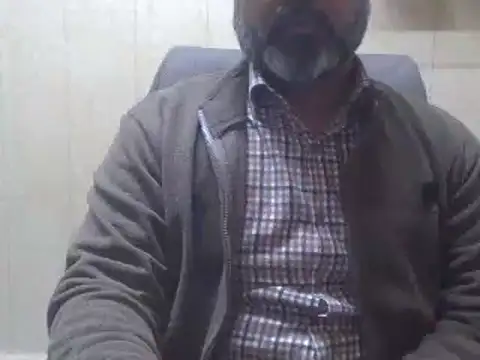 Snapshot of hairymaster95 chatting on 12-24-24, 12:22 hairymaster95 online show from 12-24-24, 12:22