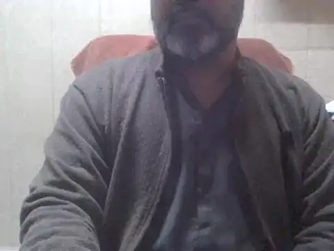 Snapshot of hairymaster95 chatting on 01-03-25, 04:11 hairymaster95 online show from 01-03-25, 04:11