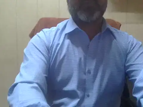 Snapshot of hairymaster95 chatting on 01-04-25, 04:12 hairymaster95 online show from 01-04-25, 04:12