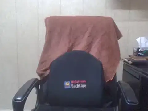 Snapshot of hairymaster95 chatting on 01-07-25, 03:57 hairymaster95 online show from 01-07-25, 03:57