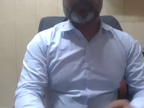 Snapshot of hairymaster95 chatting on 01-08-25, 04:12 hairymaster95 online show from 01-08-25, 04:12