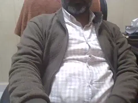 Snapshot of hairymaster95 chatting on 01-13-25, 10:25 hairymaster95 online show from 01-13-25, 10:25