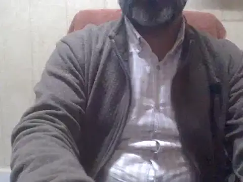 Snapshot of hairymaster95 chatting on 01-13-25, 01:28 hairymaster95 online show from 01-13-25, 01:28