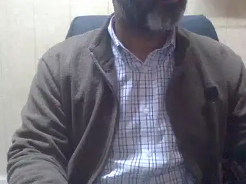 Snapshot of hairymaster95 chatting on 01-17-25, 04:06 hairymaster95 online show from 01-17-25, 04:06