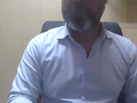 Snapshot of hairymaster95 chatting on 01-21-25, 04:10 hairymaster95 online show from 01-21-25, 04:10